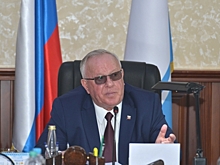 Доходы главы Республики Алтай снизились за год почти на четверть