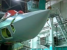 Сборку первого серийного Су-57 показали на видео