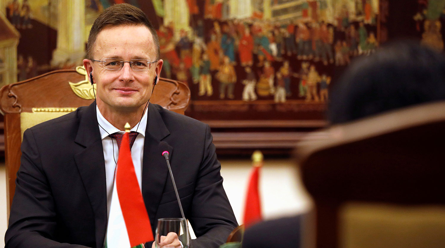 Глава МИД Венгрии рассказал о сотрудничестве с Белоруссией на фоне санкций