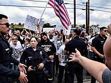 Daily Mail: в Лос-Анджелесе родители учеников начальной школы подрались со сторонниками ЛГБТ