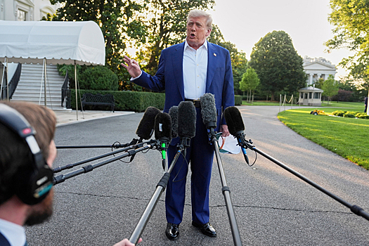 Политолог Макаркин связал действия президента США с «дипломатией канонерок»