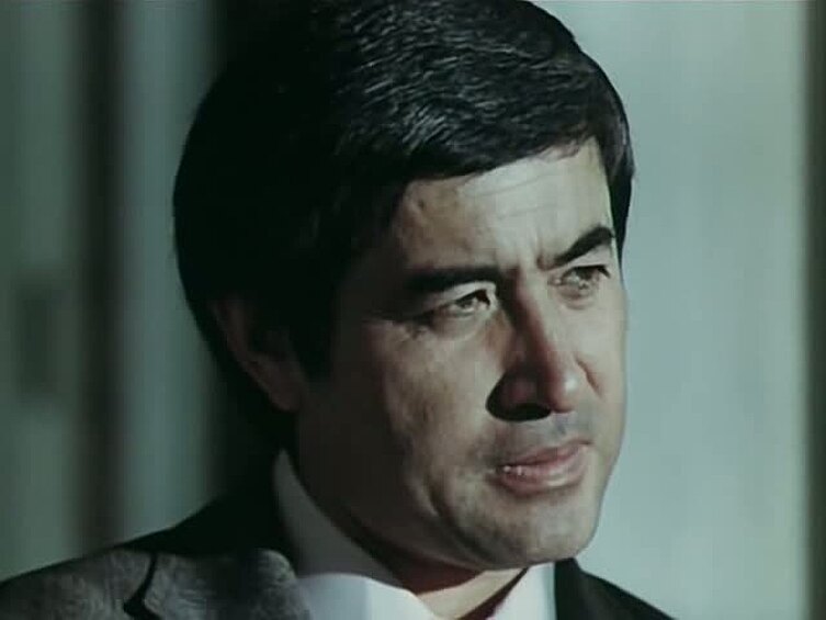  В 1960 году Марат Арипов получил звание Заслуженного артиста Таджикской ССР, в 2008 году стал Народным артистом Таджикистана