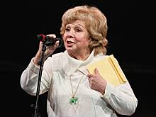 Автор хитов Пугачевой объяснила свой отказ уезжать из России