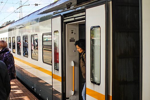 Более половины пассажиров поездов ЦППК оплатили билеты через цифровые сервисы с января