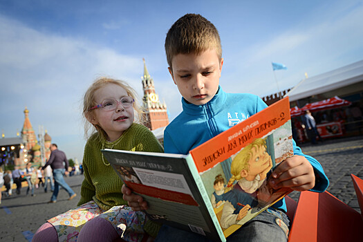 Книги В.Астафьева и М.Твена стали самыми популярными у детей в московских библиотеках в августе