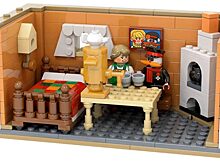 Петербургский художник создал LEGO по мотивам «Деревни дураков»