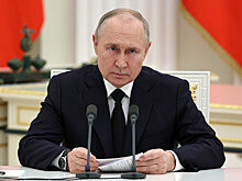 Путин потребовал от правительства и ЦБ ужесточить контроль за вывозом капитала