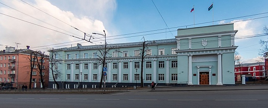 Глава Карелии передал служебные машины правительства медикам