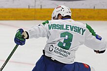 Защитник «Салавата Юлаева» Василевский переоделся маскотом на матч с «Сибирью»