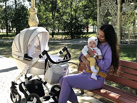 В Волгограде более 900 семей получили региональные выплаты