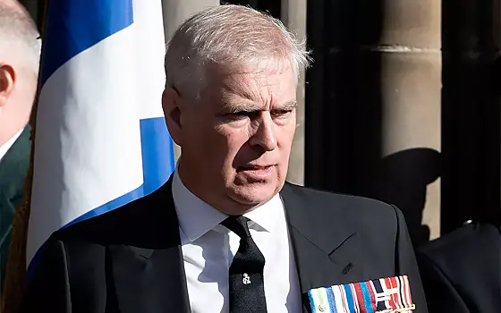 Брата короля Британии официально лишили титула "принц"