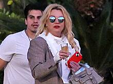 В сети удивились внешности 43-летней Бритни Спирс на новых фото папарацци