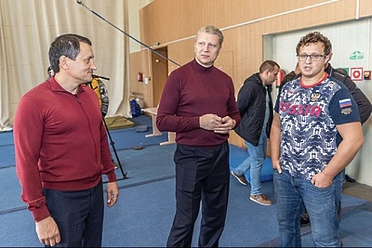 Глава Одинцовского округа посетил Старогородковскую школу акробатики