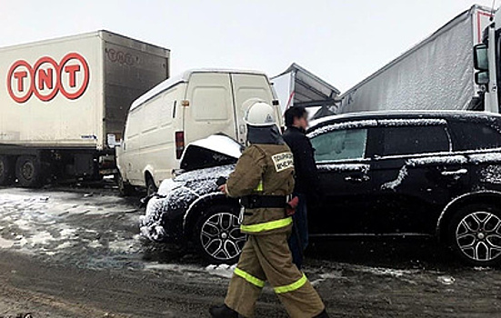 Под Волгоградом произошли ДТП с участием девяти автомобилей