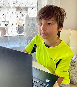 Юный шахматист одержал победу в онлайн-турнире «75 лет Великой Победы»