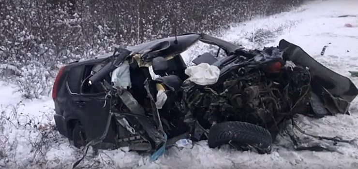 Появилось видео аварии с участием водителя, который заснул за рулем и столкнулся с фурой на трассе М-7