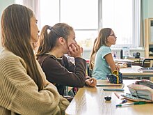 В ГД началась разработка проекта о борьбе с буллингом в школах