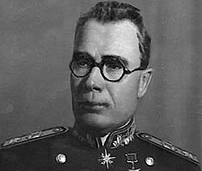 Генерал Власов до предательства: за что его ценили и Сталин, и Хрущев