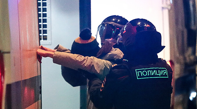 В столице задержали волонтера штаба Любови Соболь Виталия Наконечникова