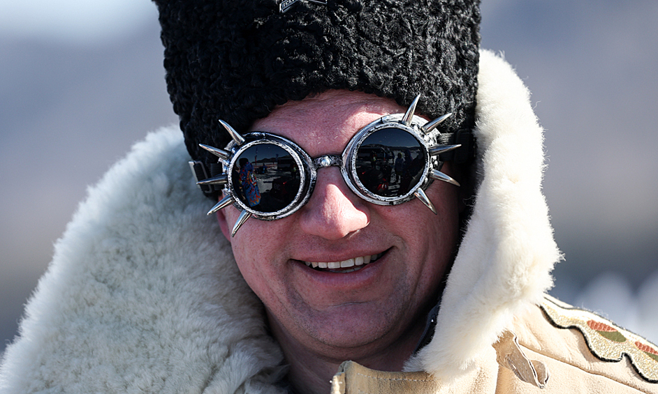 Участник международного фестиваля скорости на льду "Байкальская миля - 2023" на озере Байкал