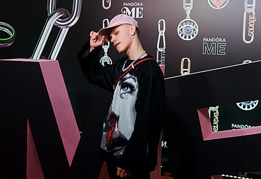 Поплавская унизила работающего курьером в Дубае Милохина