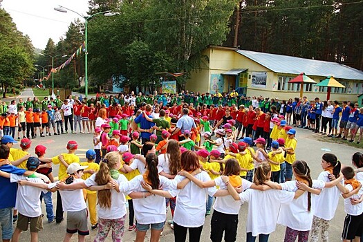 В Екатеринбурге медики нашли коронавирус у сотрудника детского лагеря