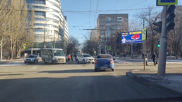 Из-за ДТП в Саратове встали трамваи маршрута №3