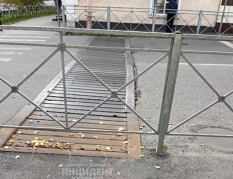 Жители кузбасского города возмутились состоянием тротуаров после ремонта