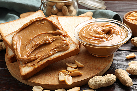 Поддержка роста мышц и другие положительные свойства арахисового масла для здоровья