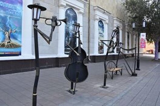 Оренбург украсили габионы и «оркестр» фонарей