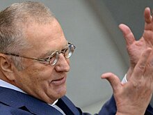 Жириновский предложил перенести начало учебного года