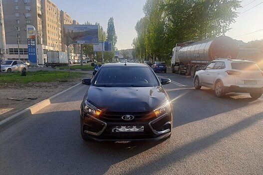 Автоледи сбила 13-летнюю девочку в центре Саратова