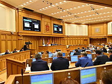 Оклады госслужащих в Подмосковье не будут индексировать до 2019 года