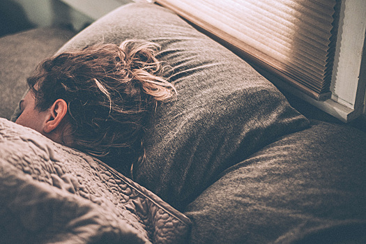 Коуч по здоровью перечислила полезные привычки для хорошего сна