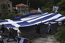 Греция выбралась из кабалы. Как МВФ и Брюссель оставили Афины без штанов