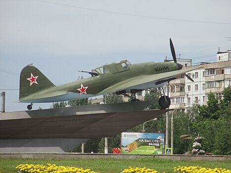 Самарцам объяснили, как можно пройти к памятнику Ил-2 на Московском шоссе