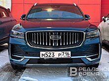 В Тукаевском районе Татарстана водитель Geely вылетел с трассы, его жена и ребенок в больнице