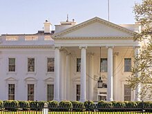 Белый дом опроверг драку Маска и главы Минфина США Бессента