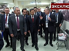 Шойгу показал члену политбюро ЦК Компартии Китая выставку о преступлениях ВСУ