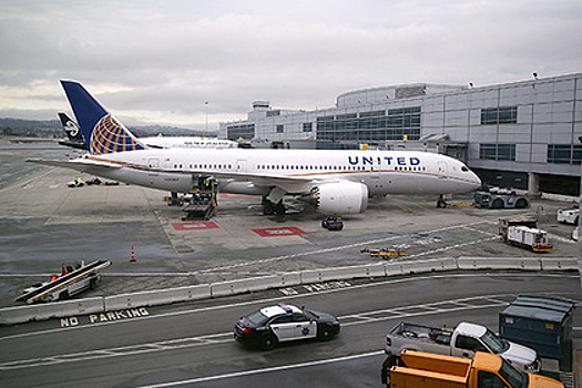 United Airlines включили в тройку худших авиакомпаний США