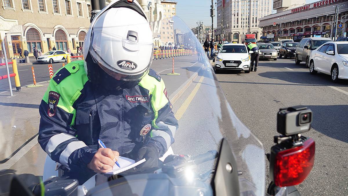 Почти 700 ДТП с мотоциклистами произошло в Москве с начала года