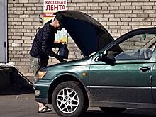 Названа доля поддельного моторного масла в России