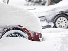 Снежная буря накрыла Центральную Россию. Ярославское шоссе парализовала пробка, из которой никто не может выбраться