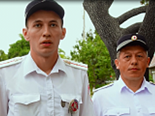 В Кабардино-Балкарии автоинспекторы вытащили водителя из загоревшегося автомобиля
