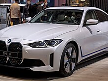 BMW i4 получил полноприводную версию и обновленную батарею