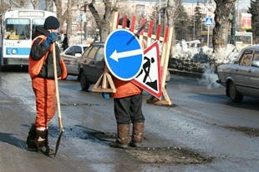 11 «проколов». Барнаульские дороги пострадали из-за коммунальных аварий