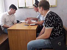 Главу штаба Навального в Саратове задержали на процессе медсестры против клиники Святой Софии