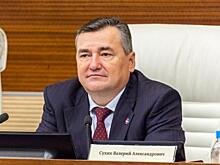 Сухих: продолжаем увеличивать зарплаты педагогам