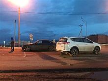 В ДТП с Toyota Rav 4 и Jaguar S-TYPE в Самаре пострадали женщина и ребенок