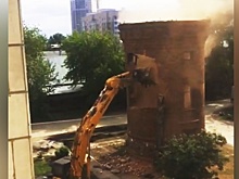 На Сортировке снесли водонапорную башню